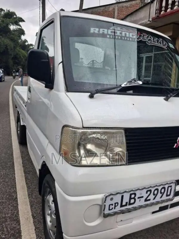 Mitsubishi Minicab 2001 Lorry (Used)