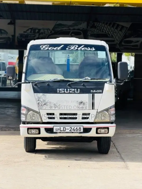 Isuzu NKR 2007 Lorry (Used)