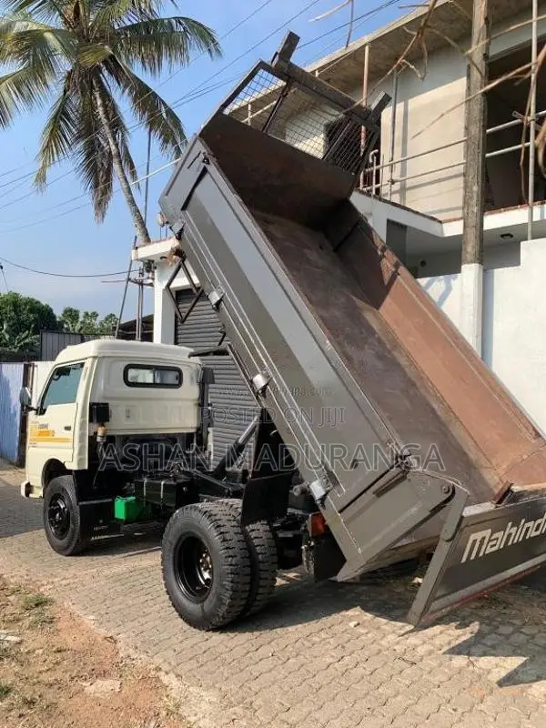 Mahindra Load King Optimo 2017 Lorry (Used)