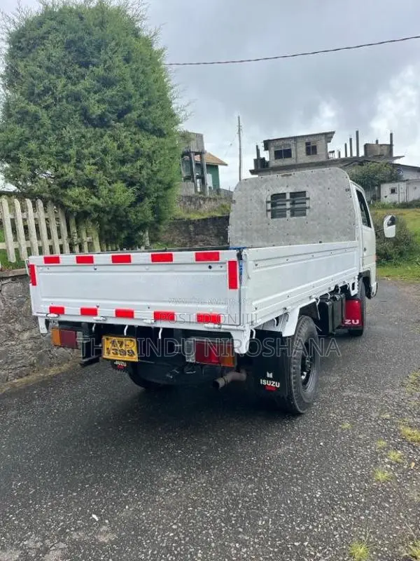 Isuzu Isuzu 1990 Lorry (Used)
