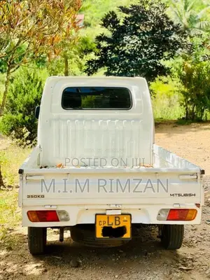 Mitsubishi MiniCab 2002 Lorry (Used)