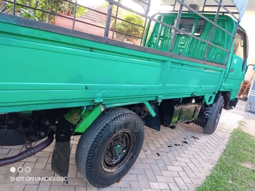 Toyota Dyna 1996 Lorry (Used)
