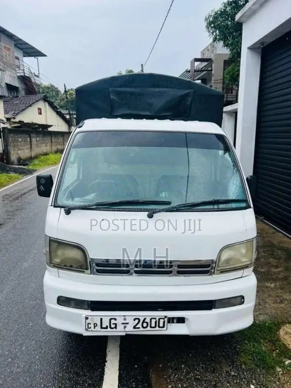Daihatsu Hijet 2002 Lorry (Used)