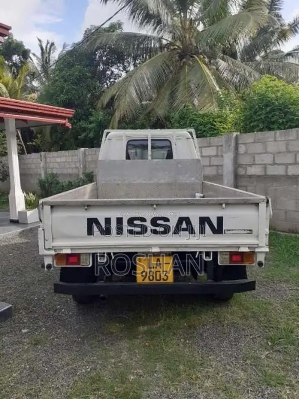 Nissan Vanette 2001 Lorry (Used)