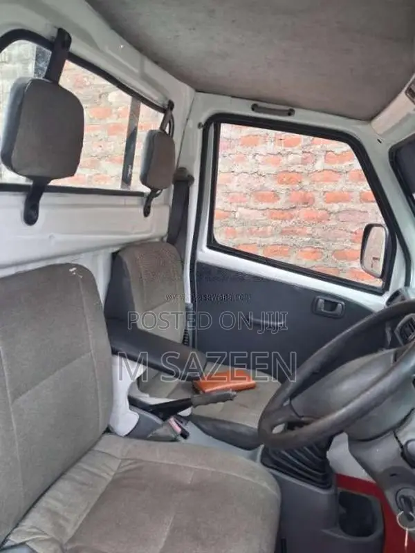 Mitsubishi Minicab 2001 Lorry (Used)