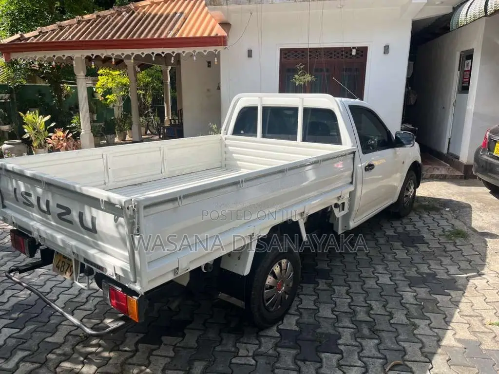 Isuzu D MAX 2008 Lorry (Used)
