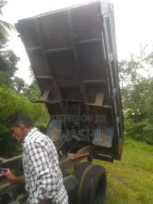 Mitsubishi CANTER TIPPER 2004 Lorry (Used)