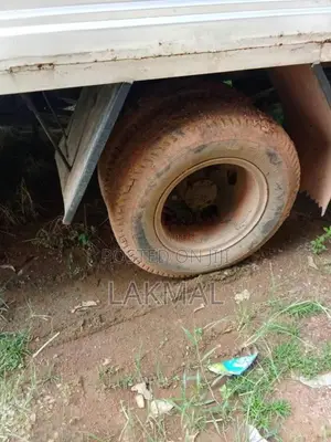 Mitsubishi Canter 1981 Lorry (Used)