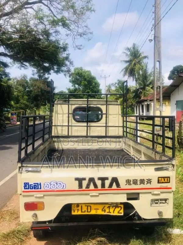 Tata Dimo Batta 2007 Lorry (Used)