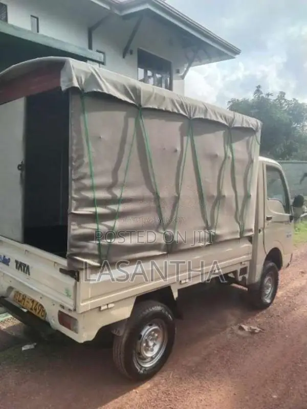 Tata Dimo Batta 2010 Lorry (Used)