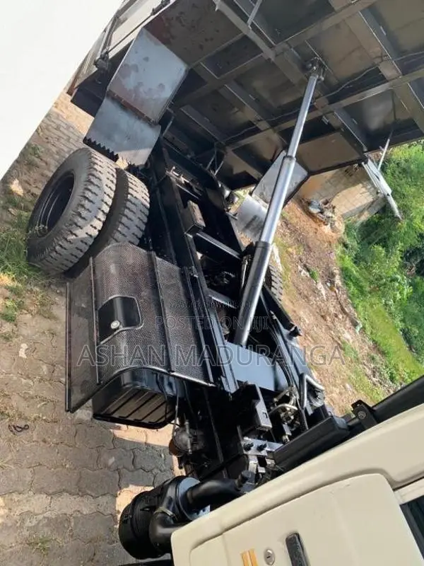Mahindra Load King Optimo 2017 Lorry (Used)