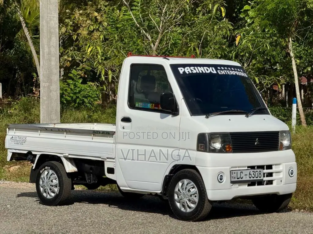 Mitsubishi MiniCab U61T 2002 Lorry (Used)