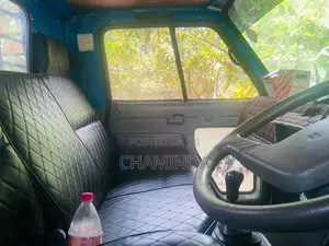 Isuzu ELF 1985 Lorry (Used)