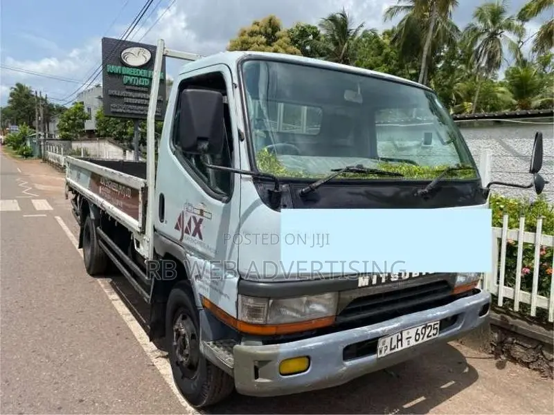 Mitsubishi Canter 2009 Lorry (Used)