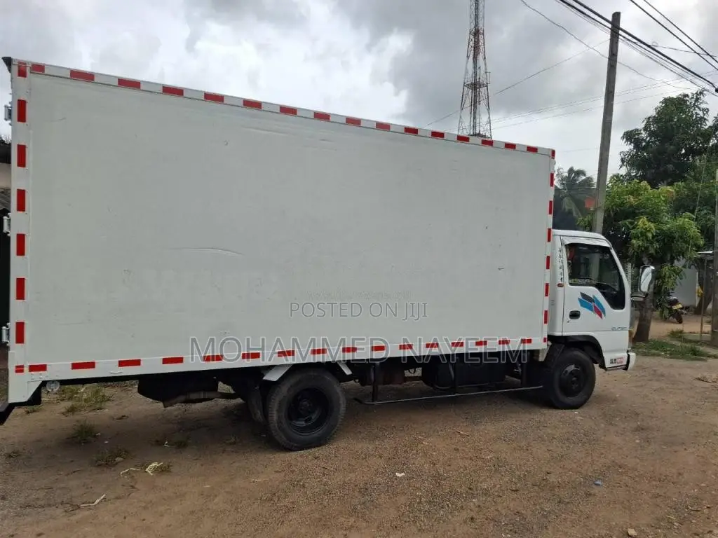 Isuzu Isuzu 2002 Lorry (Used)