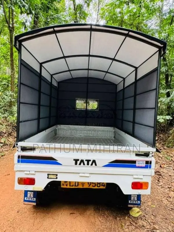 Tata Dimo Batta 2007 Lorry (Used)