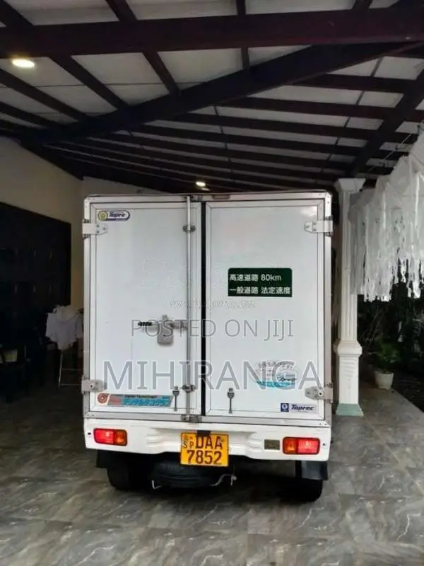 Daihatsu Hijet 2013 Lorry (Used)
