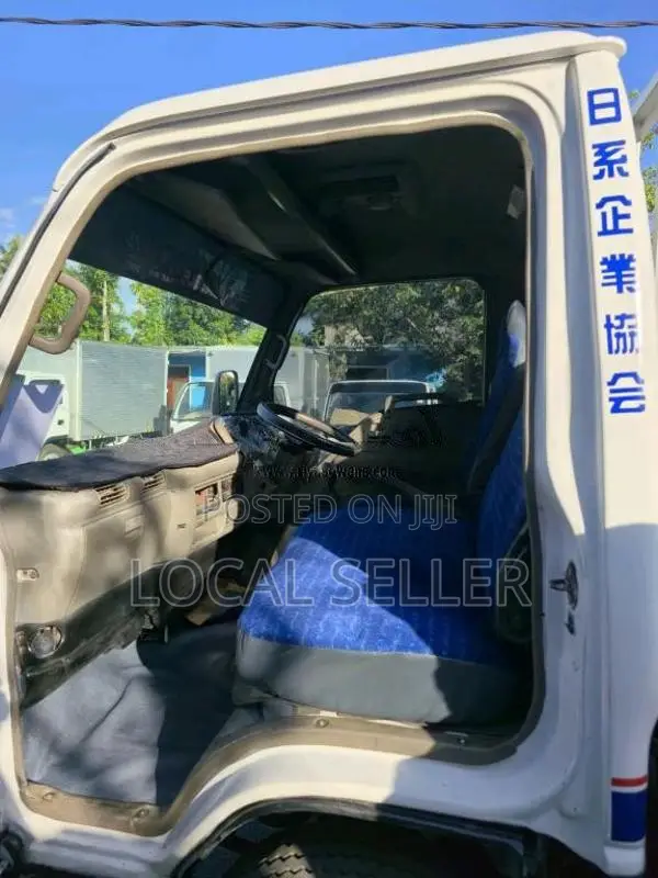 Isuzu ELF 1995 Lorry (Used)