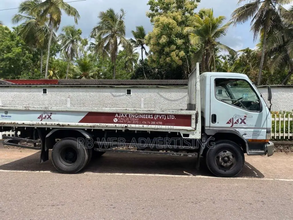 Mitsubishi Canter 2009 Lorry (Used)