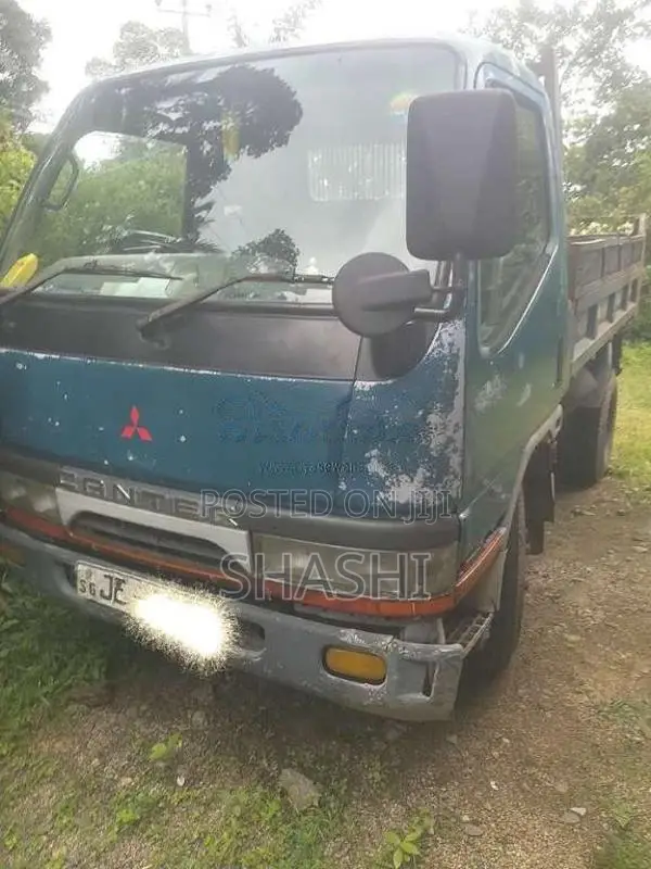 Mitsubishi CANTER TIPPER 2004 Lorry (Used)