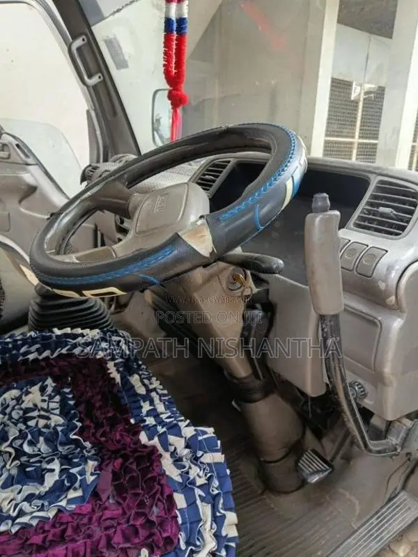Isuzu 4hf1 1996 Lorry (Used)