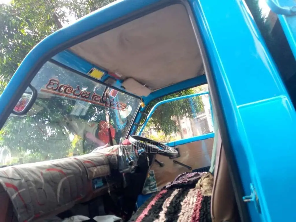 Isuzu Isuzu 1984 Lorry (Used)