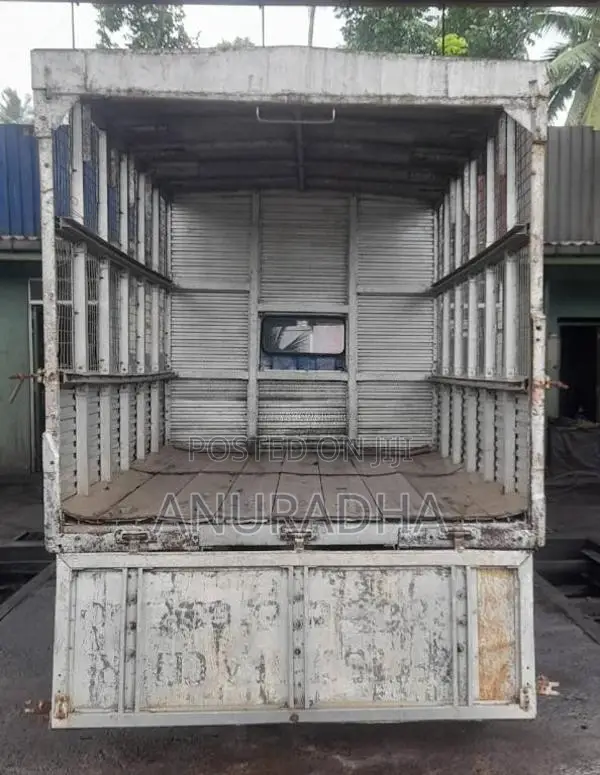 Toyota Dyna 1988 Lorry (Used)