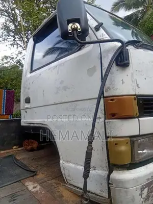 Isuzu Tipper 1990 Lorry (Used)