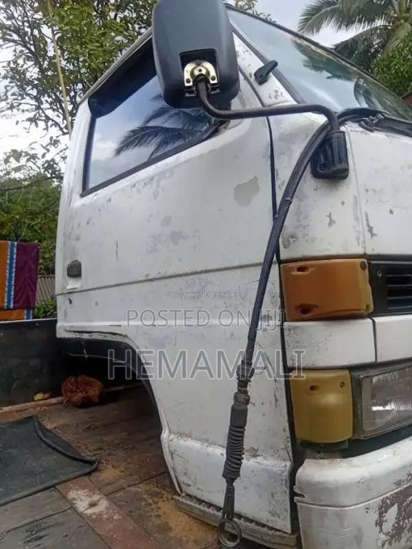 Isuzu Tipper 1990 Lorry (Used)