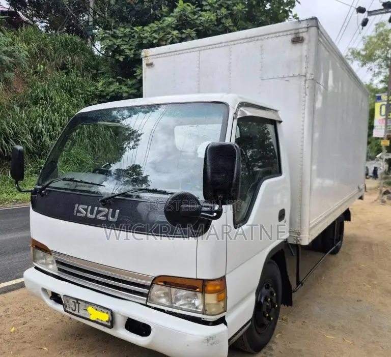 Isuzu NKR71L 2000 Lorry (Used)