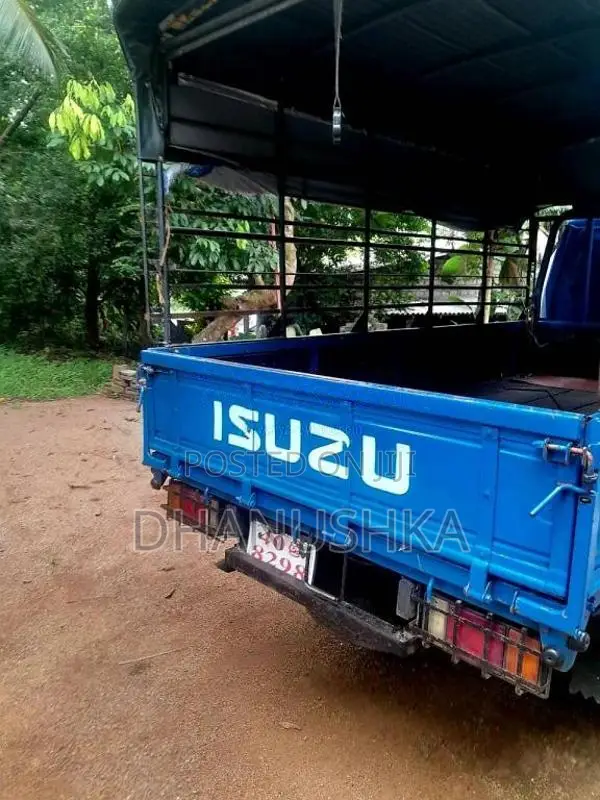 Isuzu ELF 250 1985 Lorry (Used)
