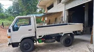 Toyota Dyna 1991 Lorry (Used)