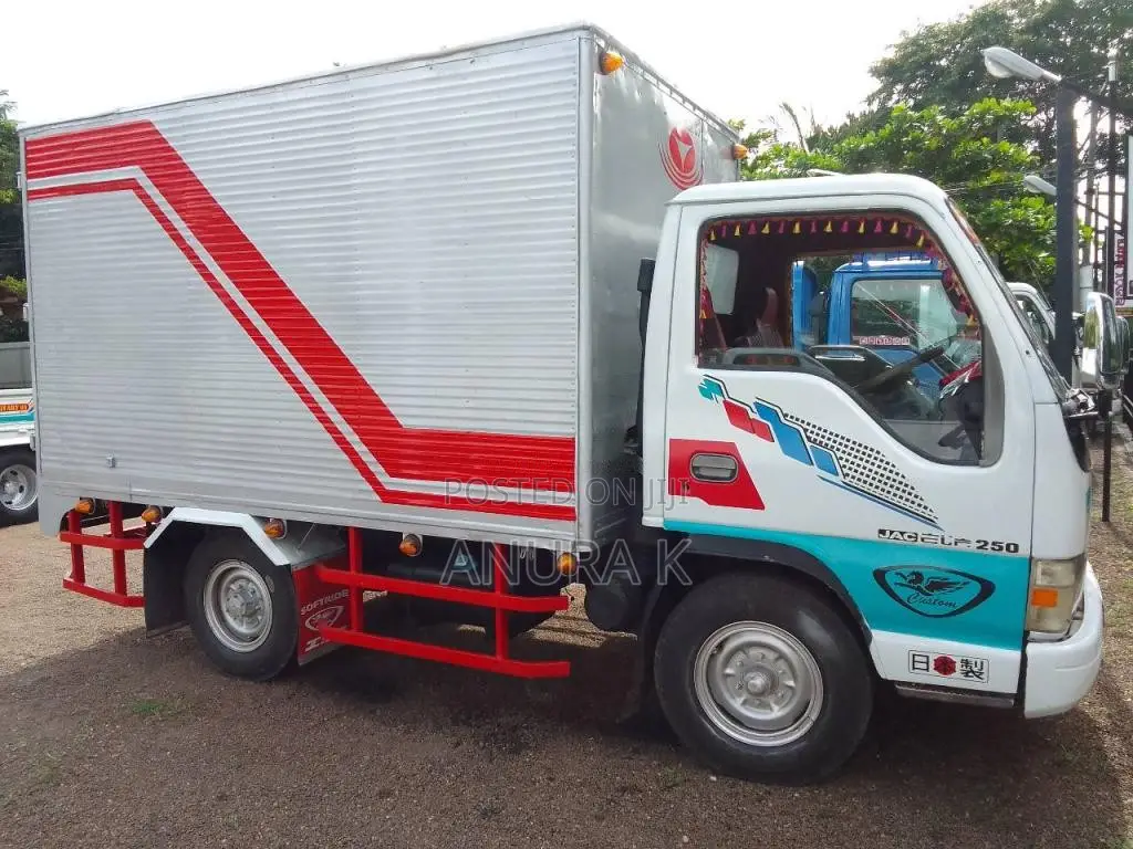 JAC 10.5 Fullbody 2007 Lorry (Used)