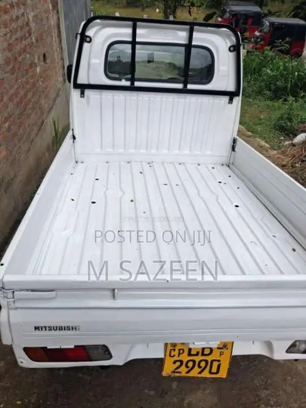 Mitsubishi Minicab 2001 Lorry (Used)