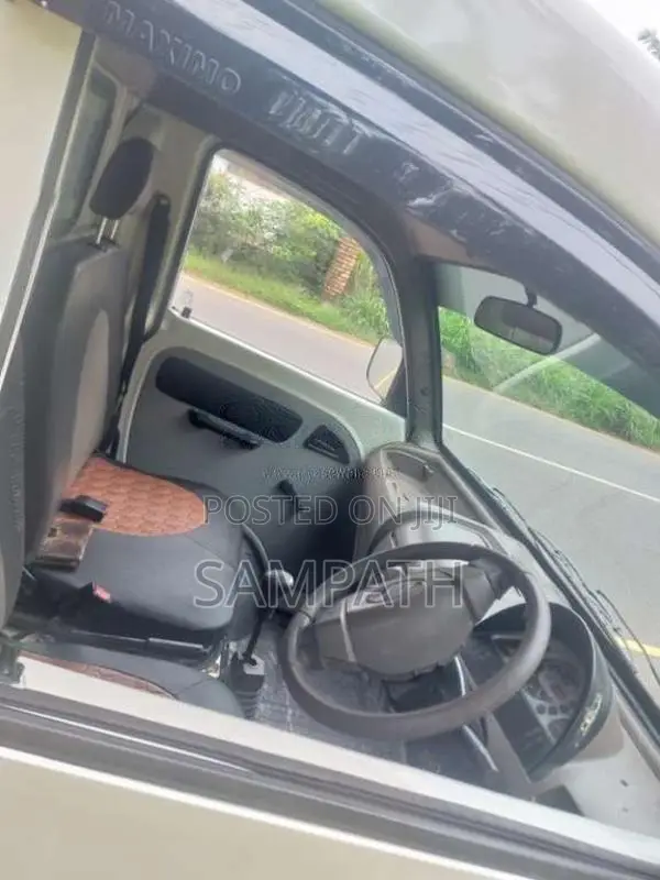 Mahindra Maxximo Plus 2012 Lorry (Used)