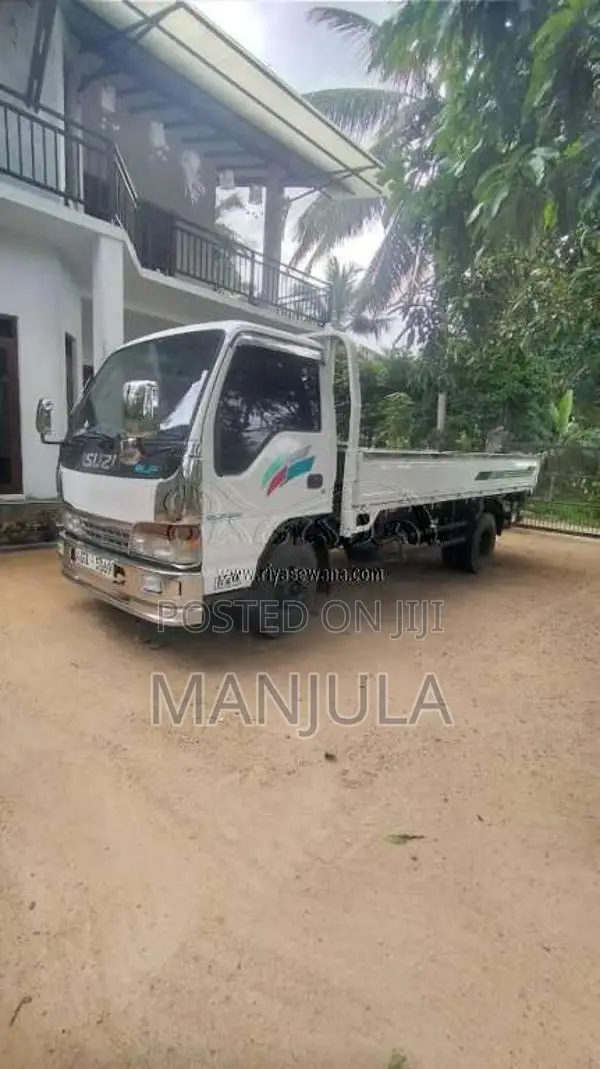 Isuzu ELF 1995 Lorry (Used)