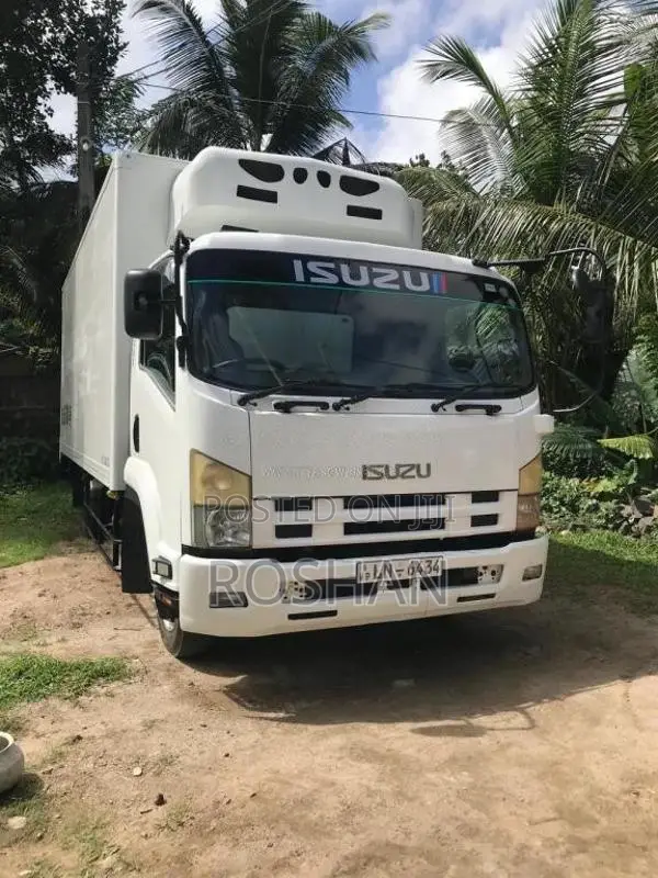 Isuzu Forward 2010 Lorry (Used)