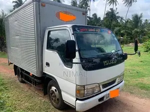 Isuzu Elf 250 2002 Lorry (Used)