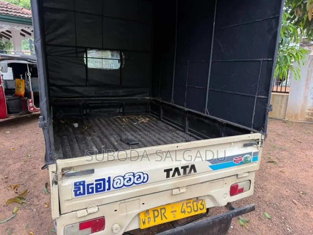 Tata Dimo Batta 2011 Lorry (Used)