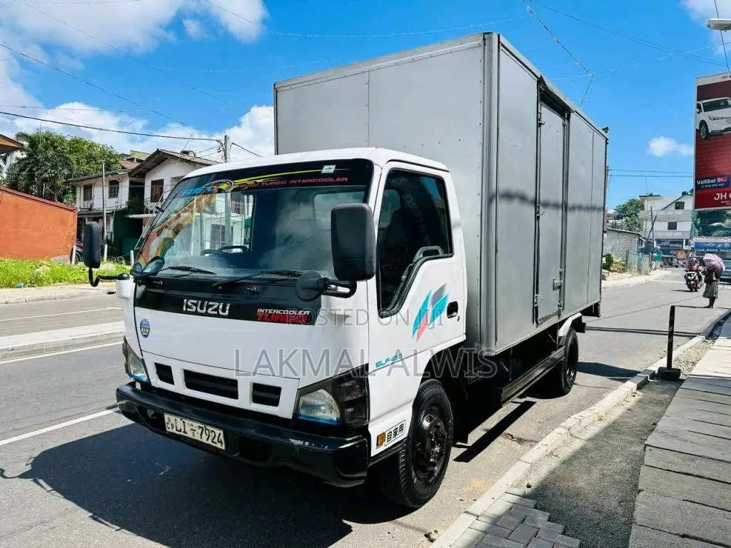 Isuzu ELF Mazda 2006 Lorry (Used)
