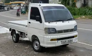 Daihatsu Hijet S200p 2003 Lorry (Used)