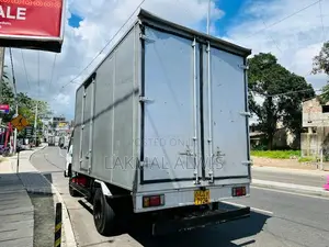 Isuzu ELF Mazda 2006 Lorry (Used)