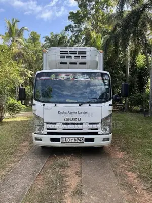 Isuzu 14.5 ELF 2014 Lorry (Used)