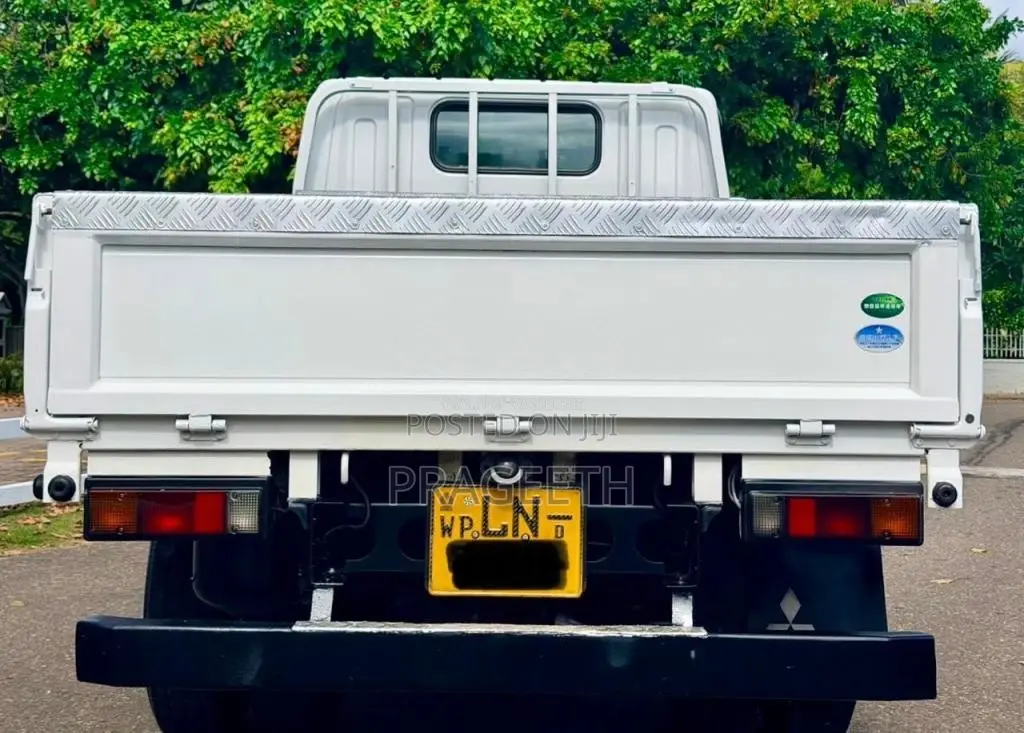 Mitsubishi Canter 2018 Lorry (Used)