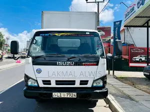Isuzu ELF Mazda 2006 Lorry (Used)