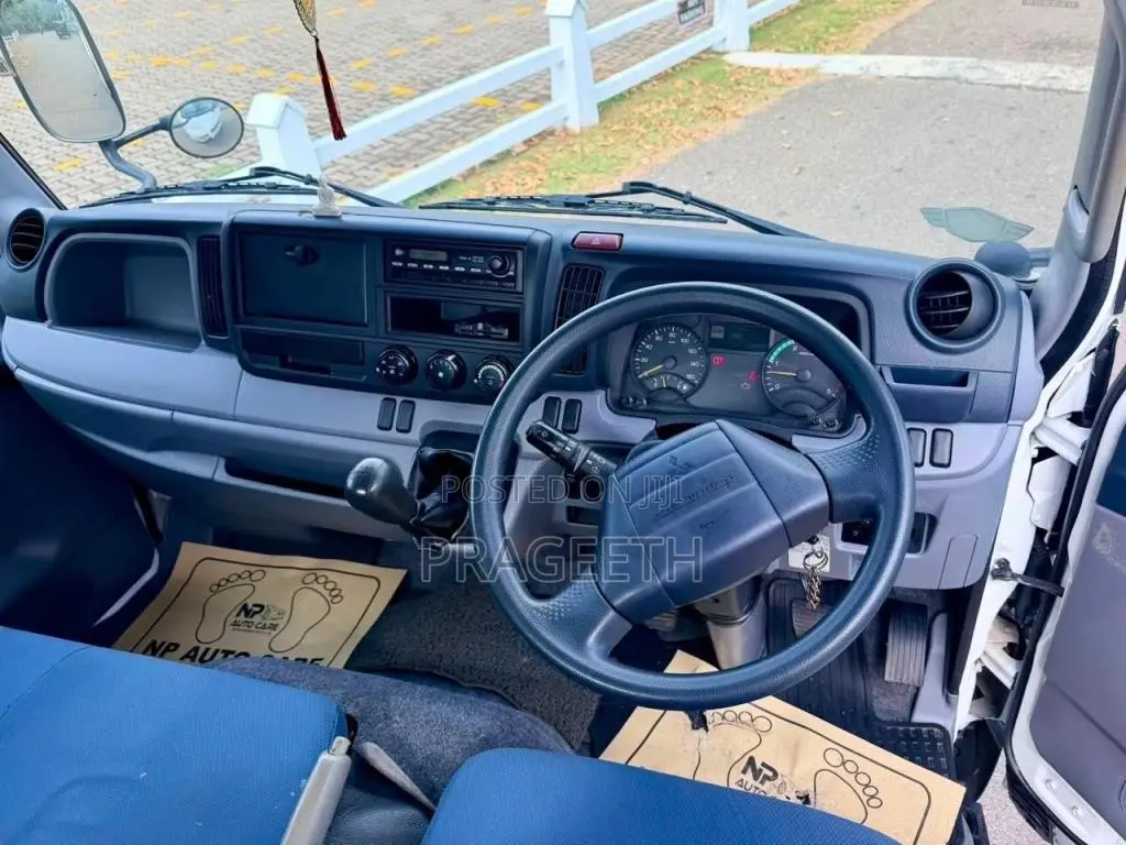 Mitsubishi Canter 2018 Lorry (Used)