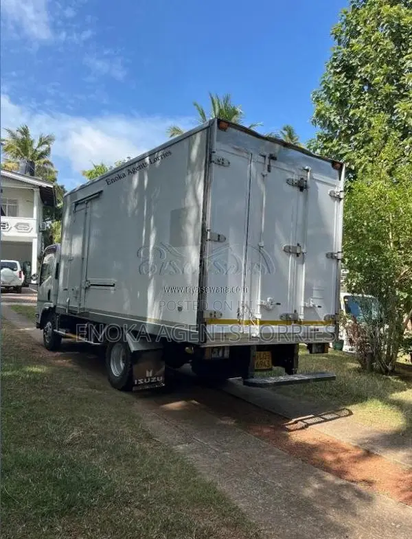 Isuzu 14.5 ELF 2014 Lorry (Used)