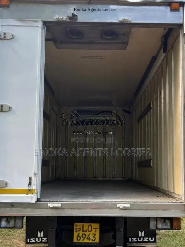 Isuzu 14.5 ELF 2014 Lorry (Used)