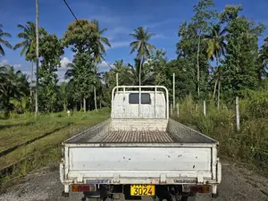 Toyota Dyna 1998 Lorry (Used)