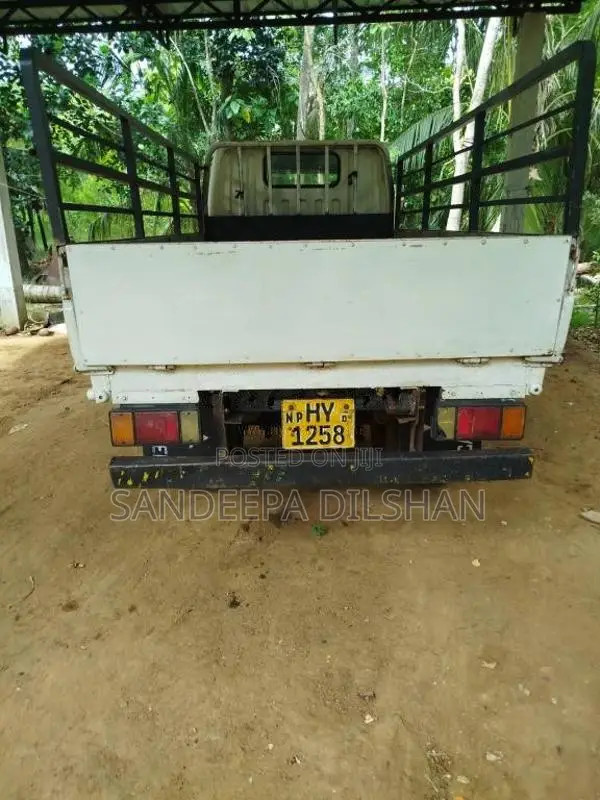 Mitsubishi Canter 2004 Lorry (Used)